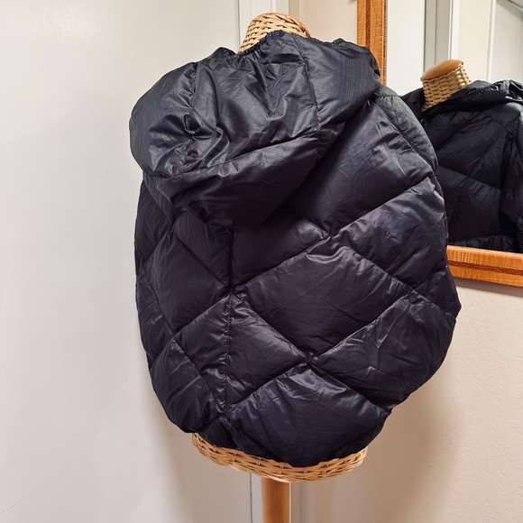 Nau Goose Filled Down Stole Sleeveless Vest - Picture 5 of 5